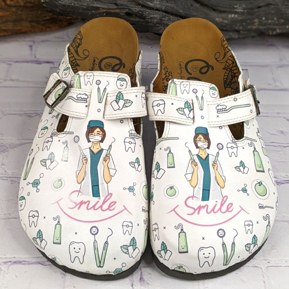 Calceo White 'Smile' Dentist Slip-On Mule Nurse Clogs